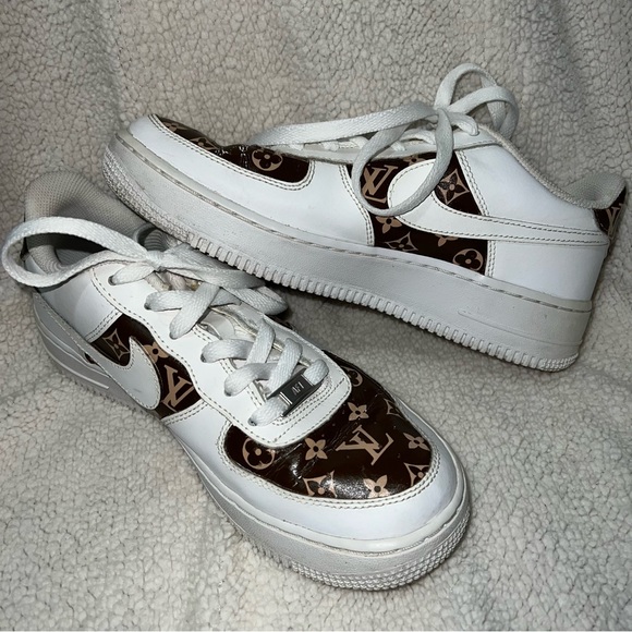 Nike Airforce Ones x Louis Vuitton size Eur 39, 6.5Y - Picture 4 of 11